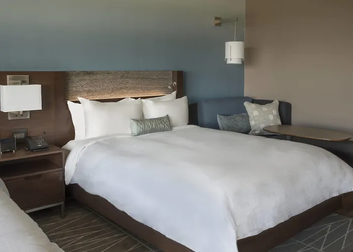 Buffalo Marriott At Lecom Harborcenter